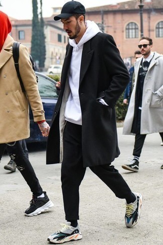 Comment porter des chaussures multicolores quand il fait frais