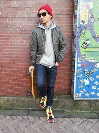 Comment porter des chaussures multicolores quand il fait frais