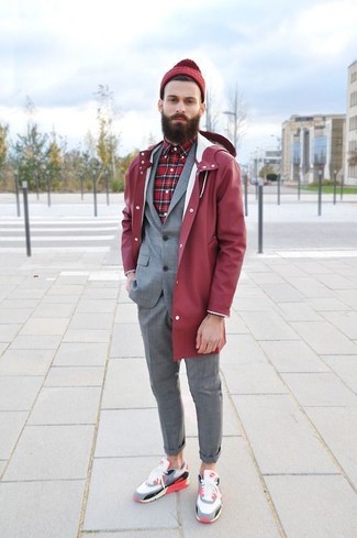 Comment porter des baskets multicolores pour un style chic decontractés