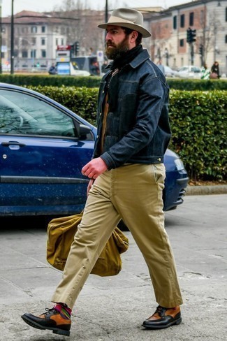 Comment porter des chaussettes multicolores pour un style chic decontractés quand il fait chaud