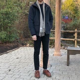 Comment porter des chaussettes multicolores