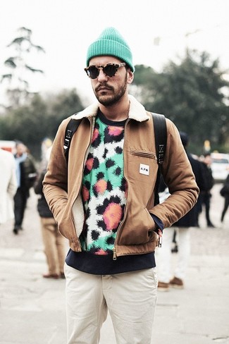 Comment porter un pull multicolore pour un style decontractés au printemps