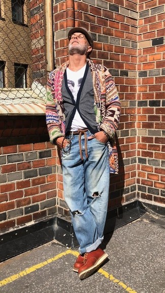 Comment porter un pull multicolore en automne
