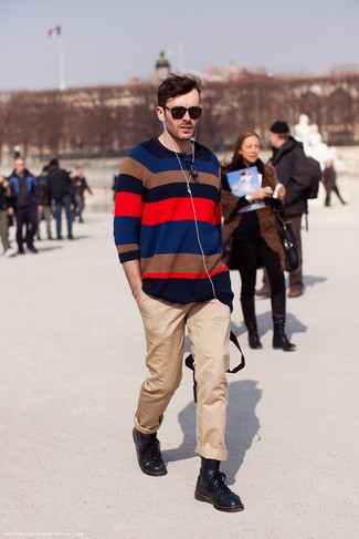 Comment porter un pull multicolore pour un style chic decontractés quand il fait chaud à 30 ans