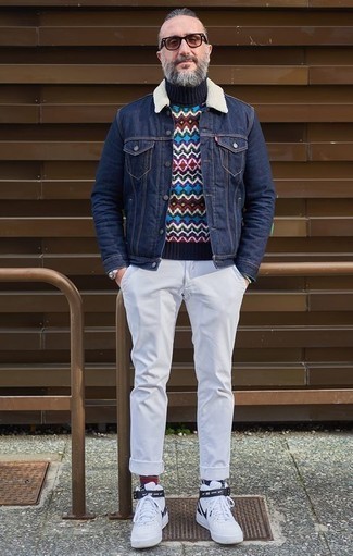 Comment porter un pull multicolore pour un style decontractés quand il fait chaud après 50 ans