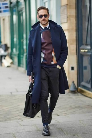 Comment porter un pull multicolore pour un style chic decontractés quand il fait froid
