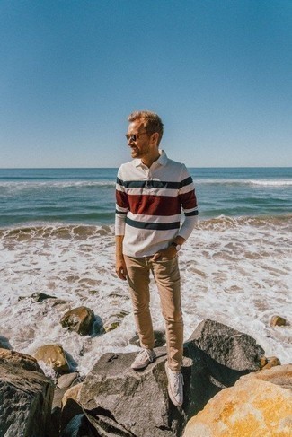 Comment porter un pull multicolore pour un style chic decontractés au printemps à 30 ans