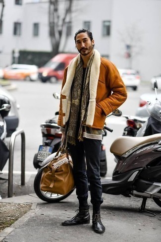 Comment porter un pull multicolore pour un style chic decontractés quand il fait froid