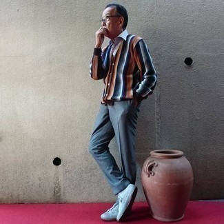 Comment porter un pull multicolore au printemps après 60 ans