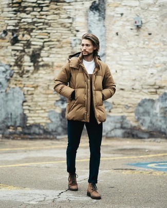 Comment porter un pull multicolore pour un style chic decontractés quand il fait froid