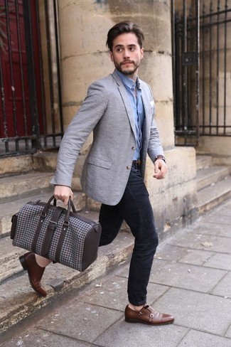 Comment porter une montre multicolore pour un style chic decontractés quand il fait chaud