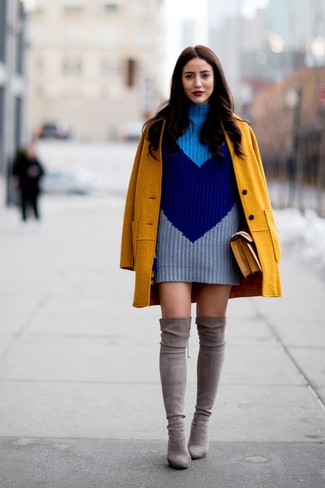 Comment porter un manteau moutarde pour un style chic decontractés