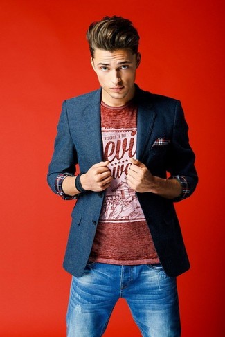 Comment porter un blazer bleu marine pour un style decontractés