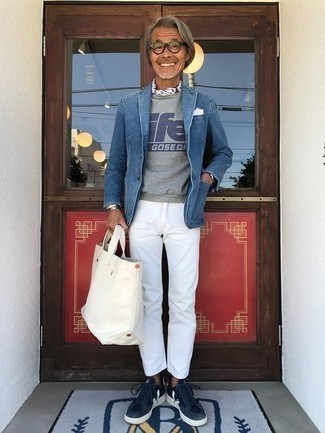 Comment porter un blazer bleu marine pour un style decontractés