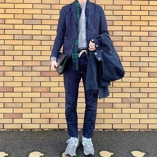 Comment porter un blazer bleu marine pour un style decontractés