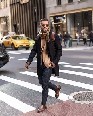 Comment porter un pantalon de costume à carreaux bleu marine