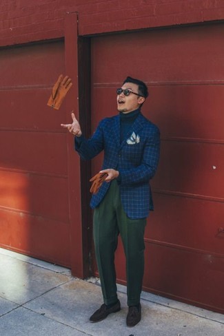 Comment porter une veste en laine à carreaux bleu marine au printemps