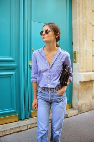 Comment porter une chemise de ville bleu marine à 30 ans