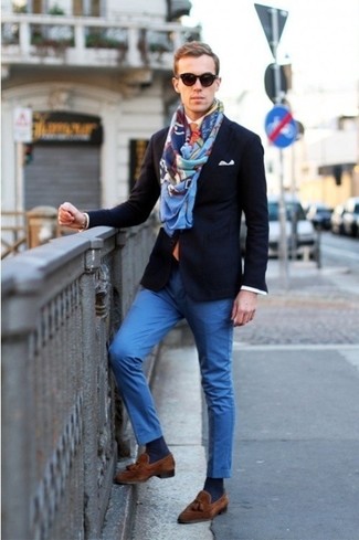 Comment porter des chaussettes bleu marine