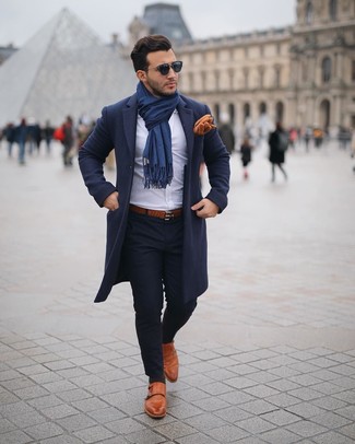 Comment porter des lunettes de soleil bleu marine quand il fait froid