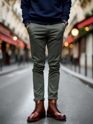 Comment porter un pull bleu marine quand il fait chaud après 40 ans