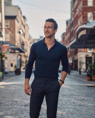 Comment porter un pull bleu marine pour un style elégantes quand il fait chaud