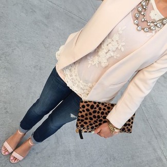 Comment porter un collier