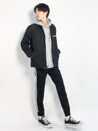 Comment porter une veste-chemise en nylon au printemps