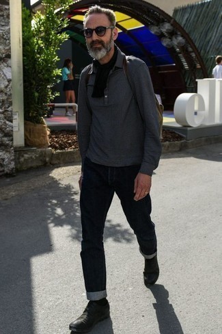 Comment porter un sac à dos olive pour un style chic decontractés quand il fait chaud