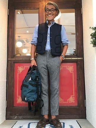 Comment porter un sac à dos olive pour un style chic decontractés quand il fait chaud