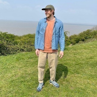 Comment porter une casquette de base-ball olive pour un style decontractés au printemps