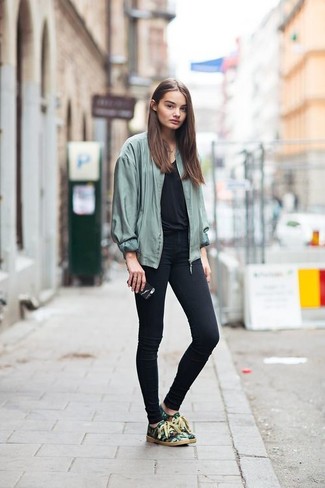 Comment porter un blouson aviateur olive