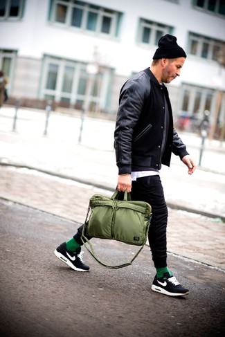 Comment porter une serviette olive