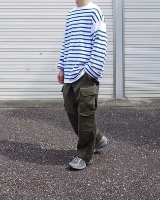 Comment porter un pantalon cargo olive en été