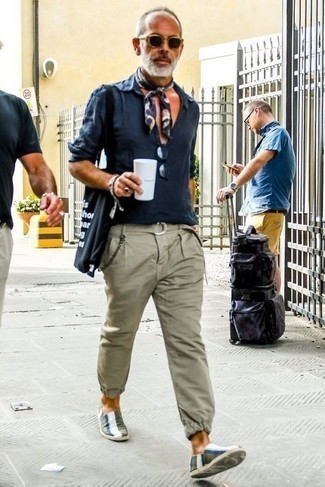 Comment porter des espadrilles olive
