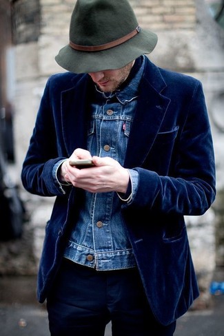 Comment porter un chapeau olive quand il fait chaud
