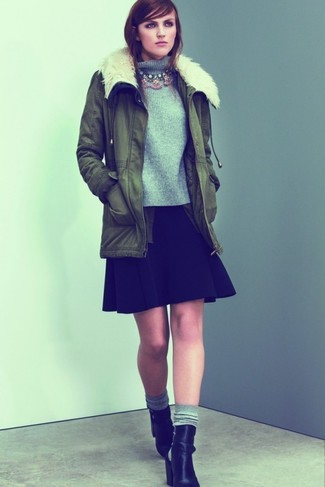 Comment porter une parka olive à 20 ans