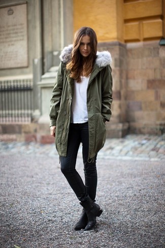 Comment porter une parka olive