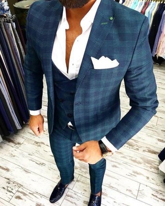 Comment porter une veste écossaise olive quand il fait chaud