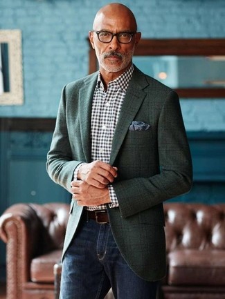 Comment porter une veste écossaise olive quand il fait chaud