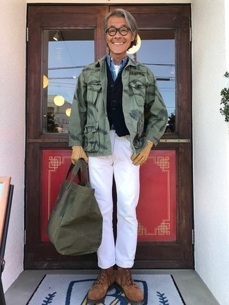 Comment porter une veste-chemise imprimée olive