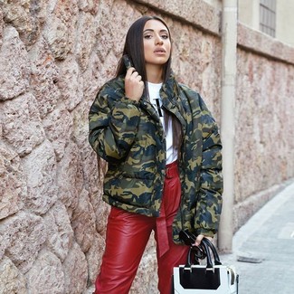 Comment porter une doudoune olive