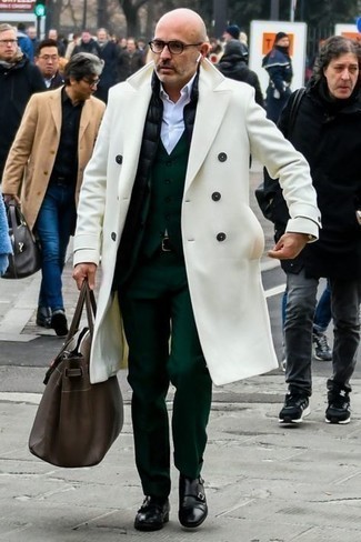 Comment porter un costume olive quand il fait froid après 40 ans