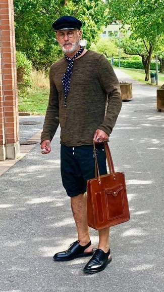 Comment porter un pull olive en été