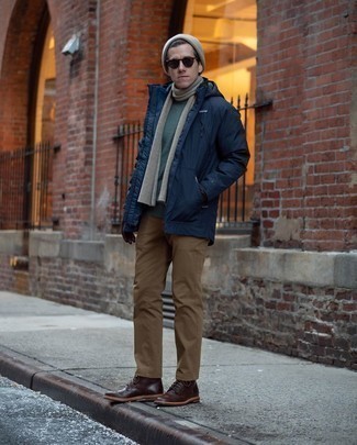 Comment porter un pull olive en hiver