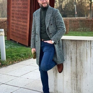 Comment porter un pull olive en hiver