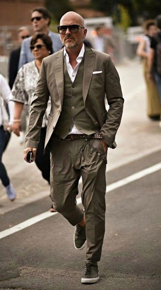 Comment porter un gilet olive