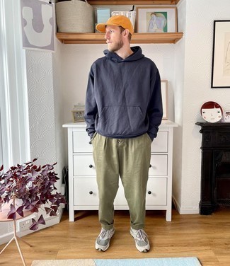Comment porter une casquette de base-ball orange