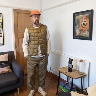 Comment porter une casquette de base-ball orange