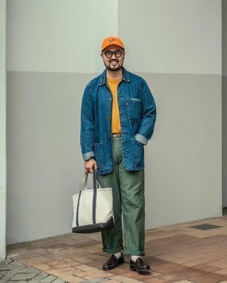 Comment porter une casquette de base-ball orange